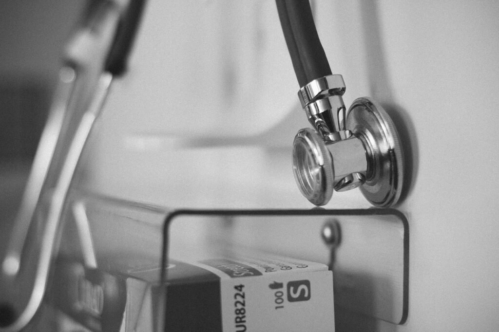 Residência Médica ou Prova de Título por Experiência: Qual Caminho Escolher?